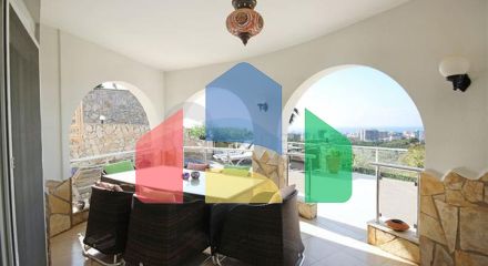 Вилла с панорамным видом на море