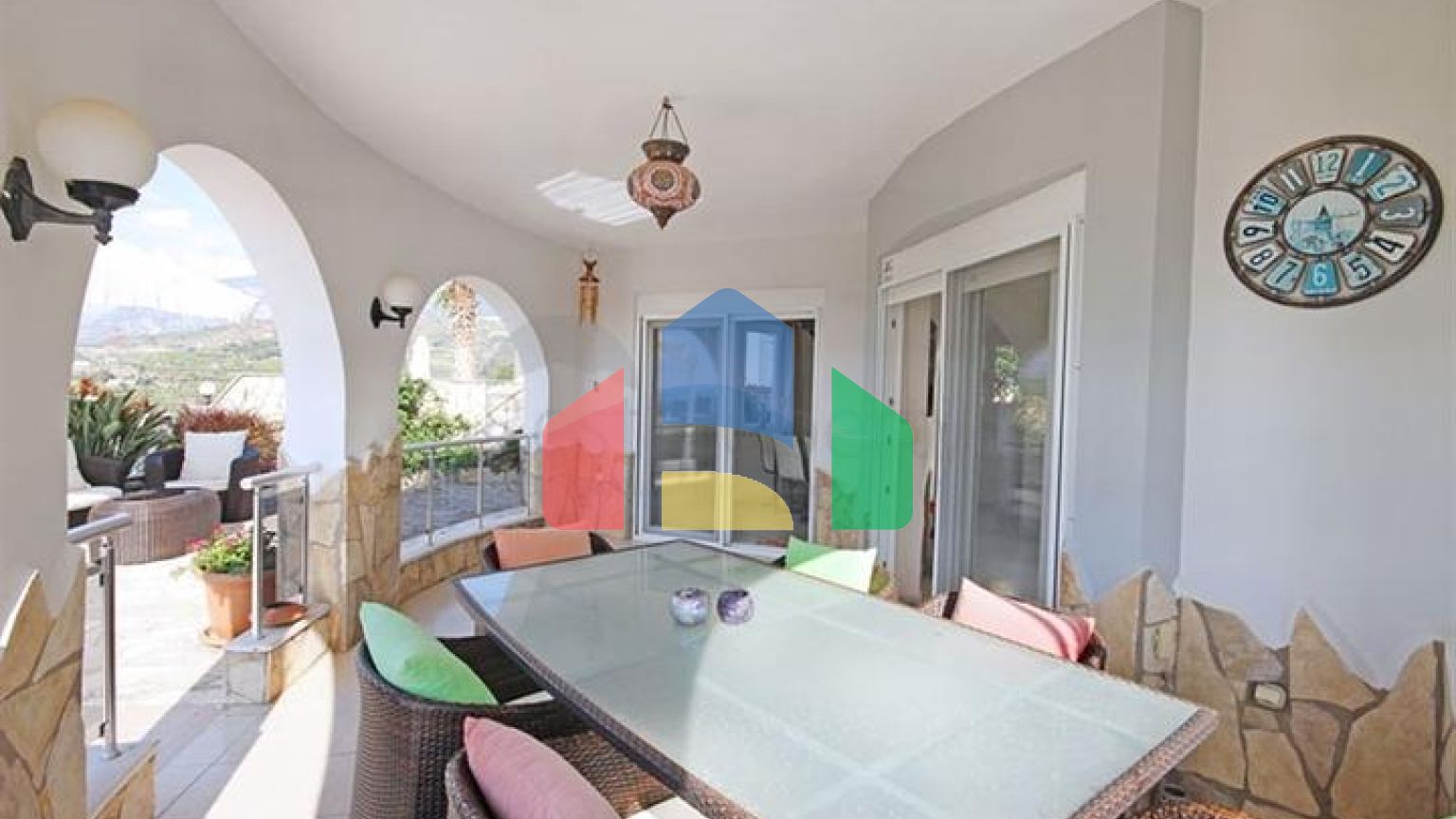 Вилла с панорамным видом на море