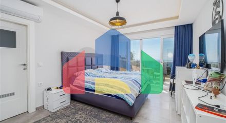 Вілла 3 + 1 з панорамним видом в районі Каргиджак