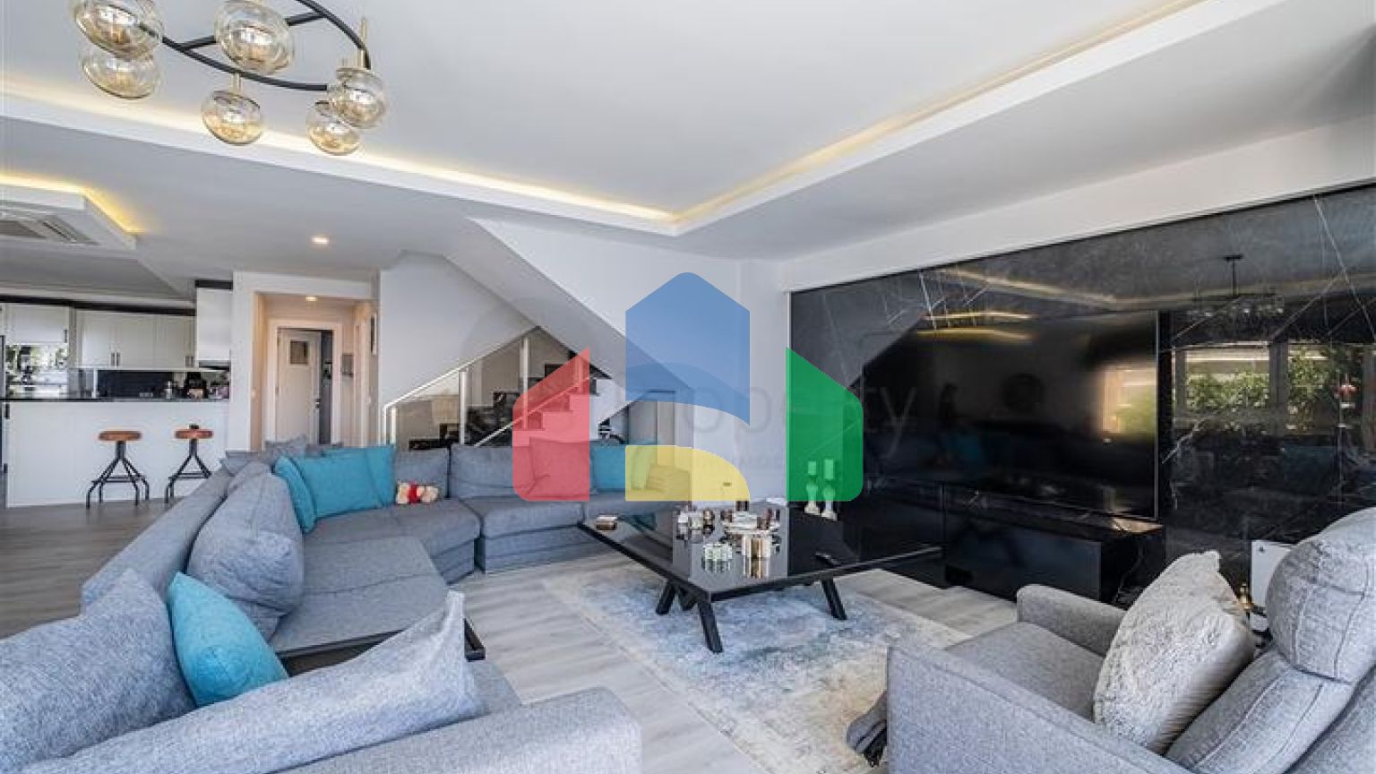 Вілла 3 + 1 з панорамним видом в районі Каргиджак