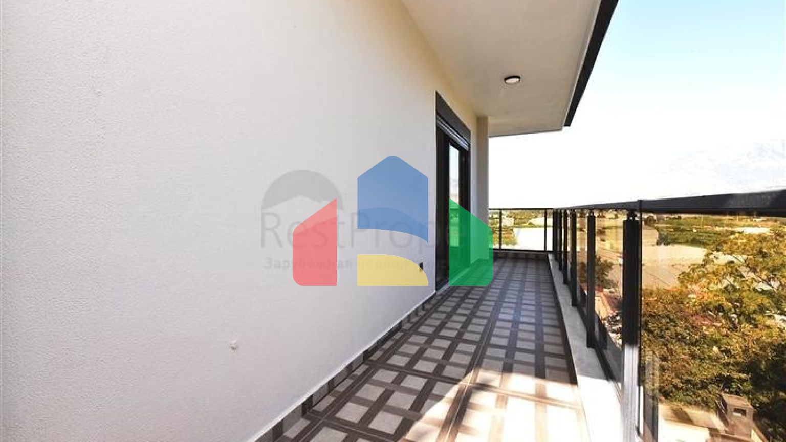 Новый инвестиционный проект с видом на горы в районе Каргыджак