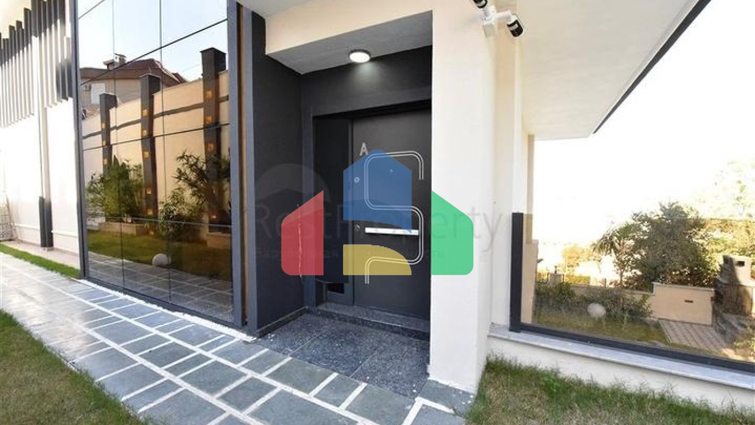 Новый инвестиционный проект с видом на горы в районе Каргыджак