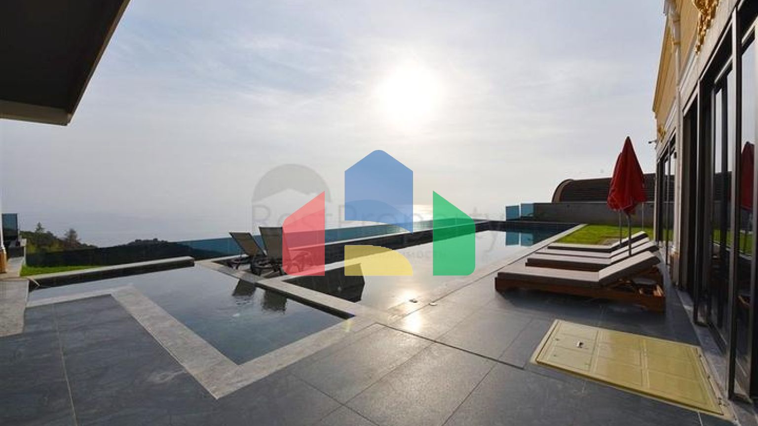 Приватна вілла за дизайнерським проектом