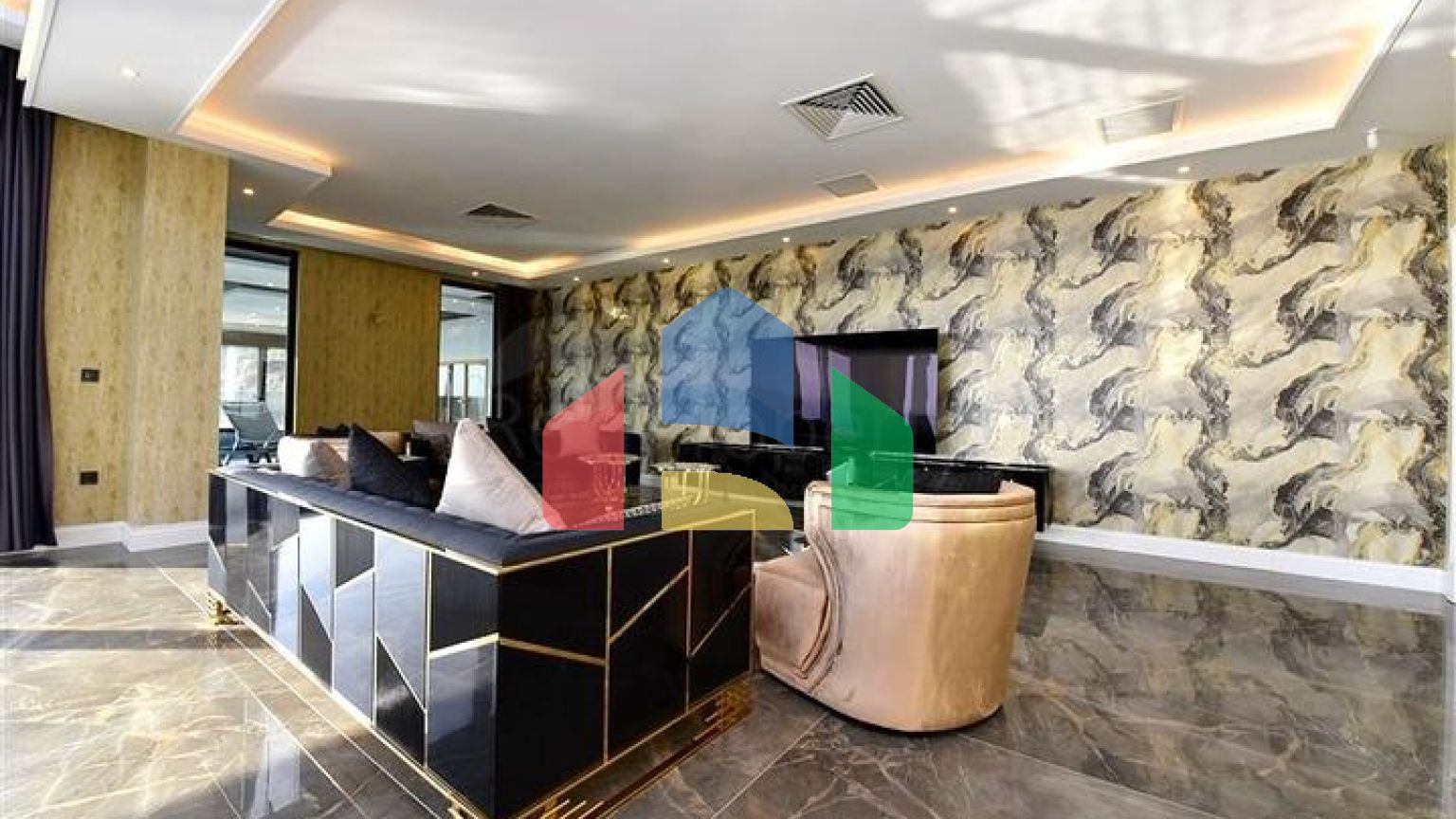 Приватна вілла за дизайнерським проектом