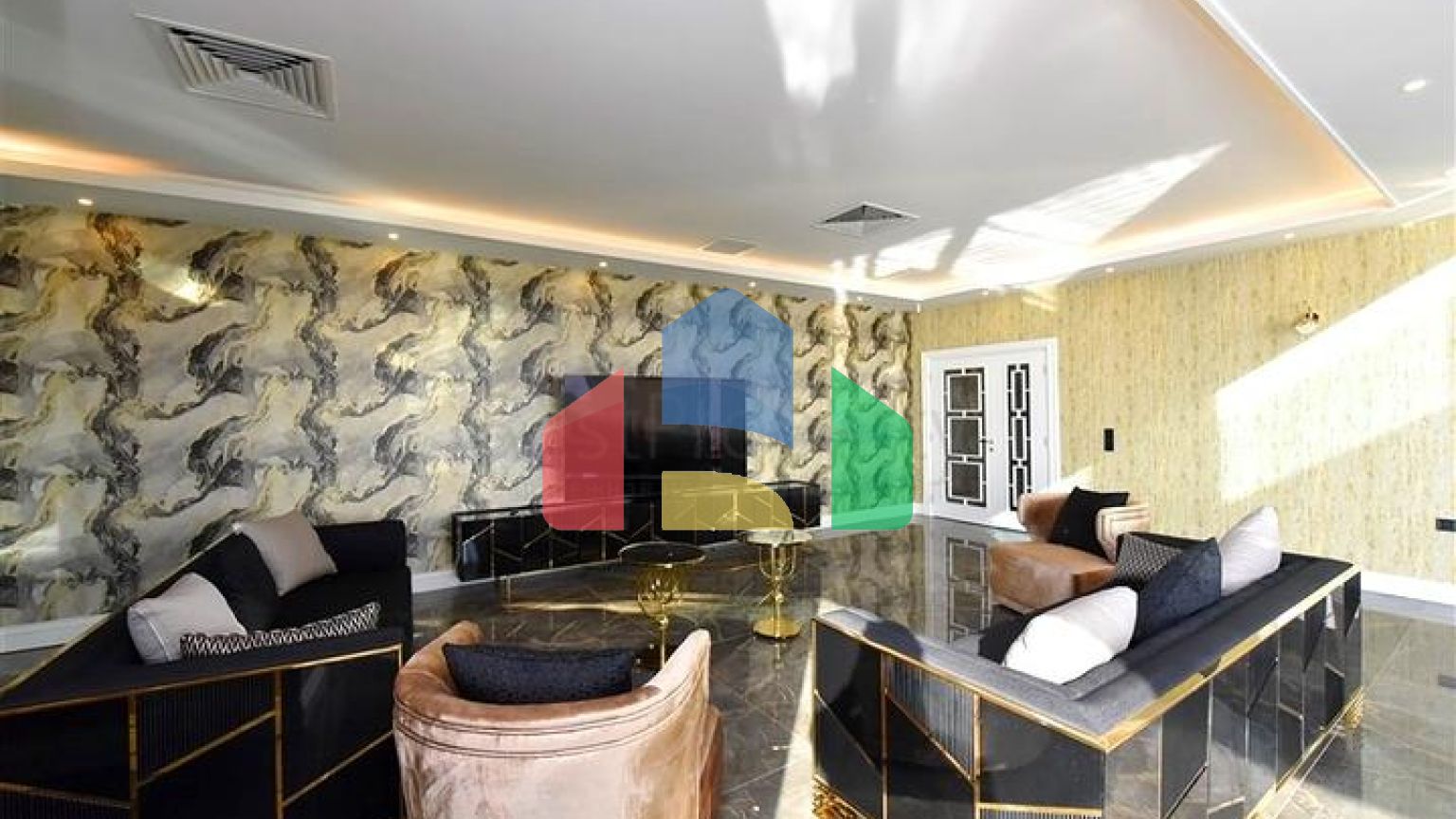 Приватна вілла за дизайнерським проектом