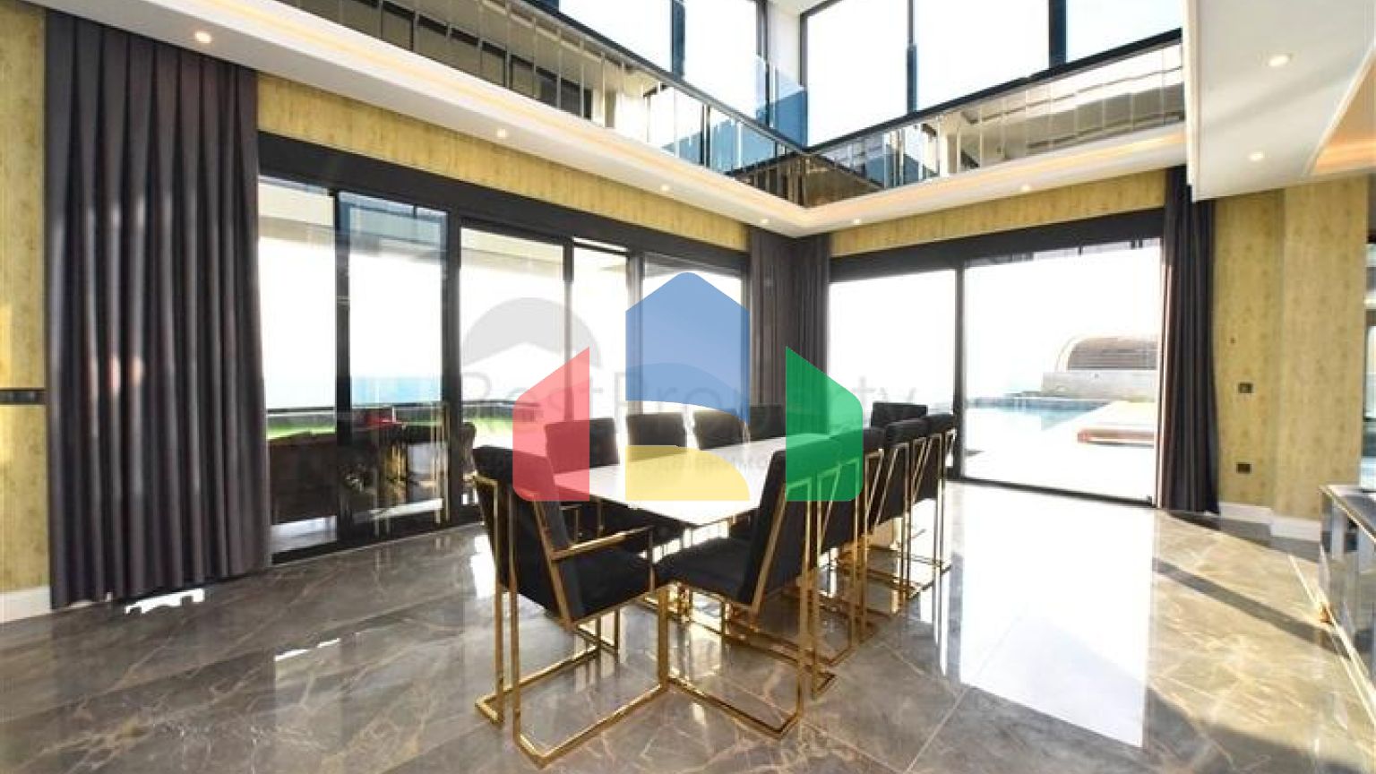 Приватна вілла за дизайнерським проектом