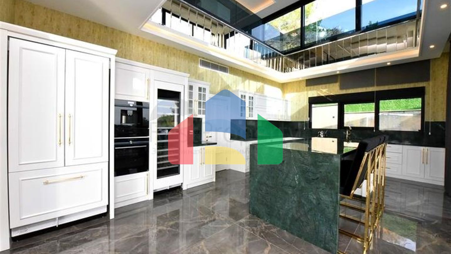 Приватна вілла за дизайнерським проектом