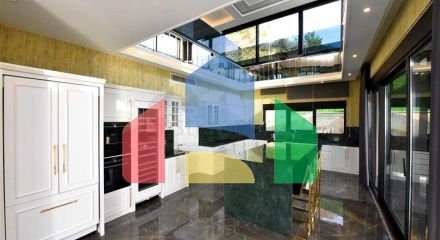 Приватна вілла за дизайнерським проектом