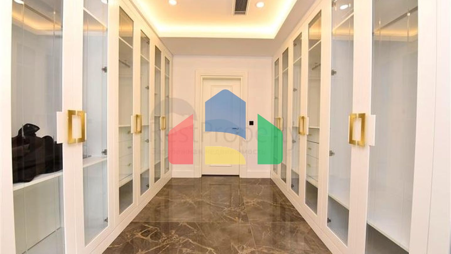 Приватна вілла за дизайнерським проектом