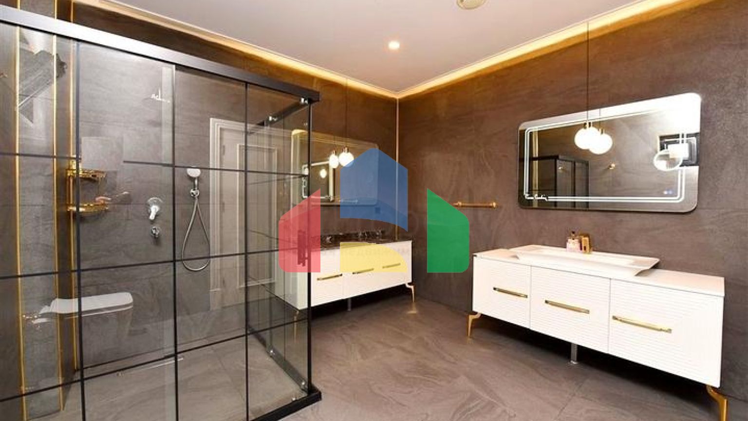 Приватна вілла за дизайнерським проектом