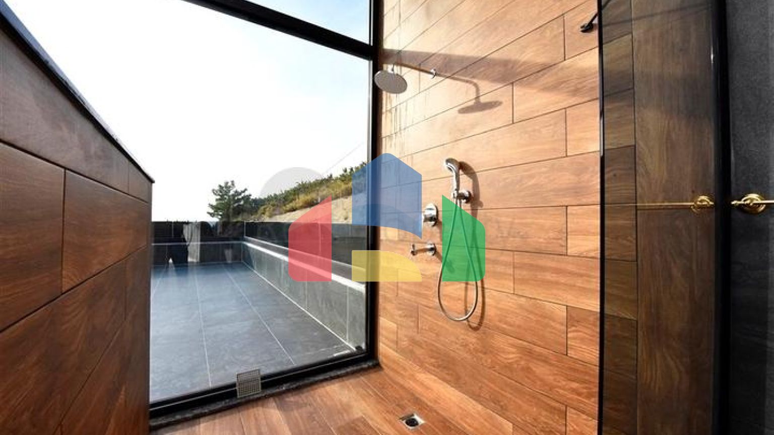 Приватна вілла за дизайнерським проектом