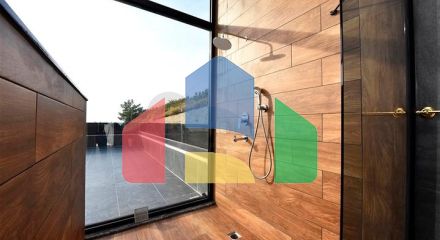 Приватна вілла за дизайнерським проектом