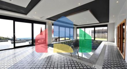 Приватна вілла за дизайнерським проектом