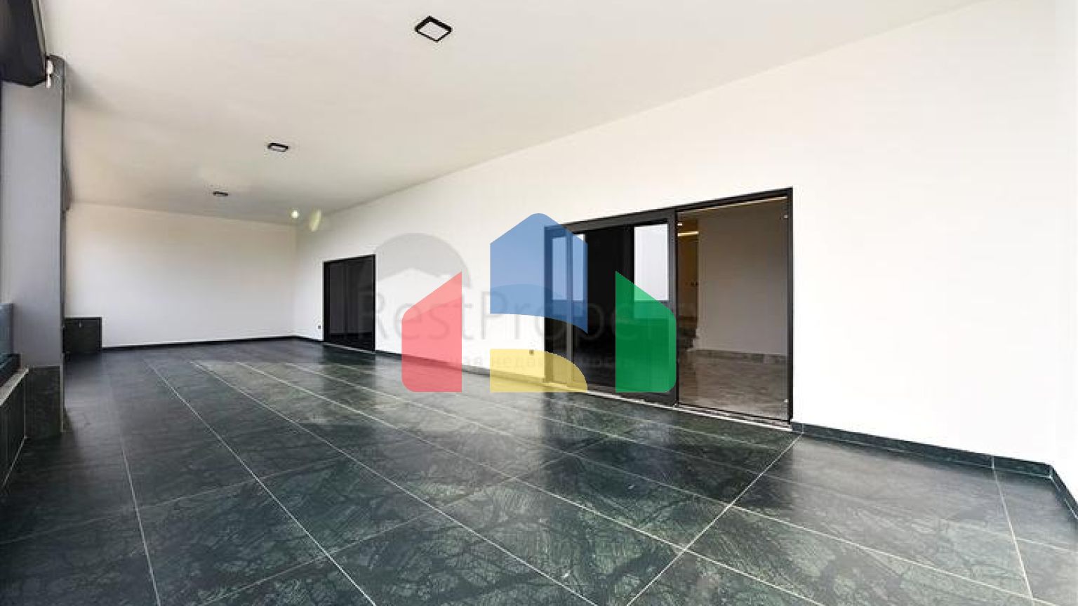 Приватна вілла за дизайнерським проектом