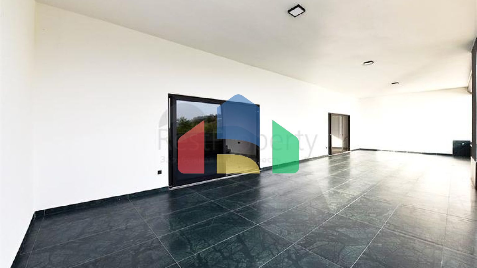 Приватна вілла за дизайнерським проектом