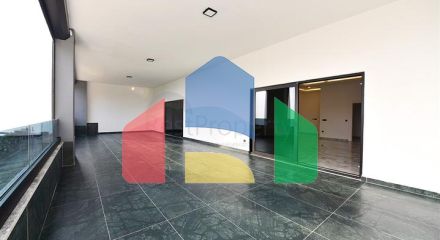 Приватна вілла за дизайнерським проектом