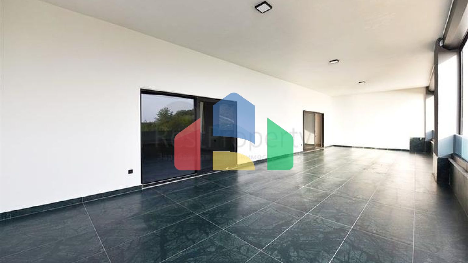 Приватна вілла за дизайнерським проектом