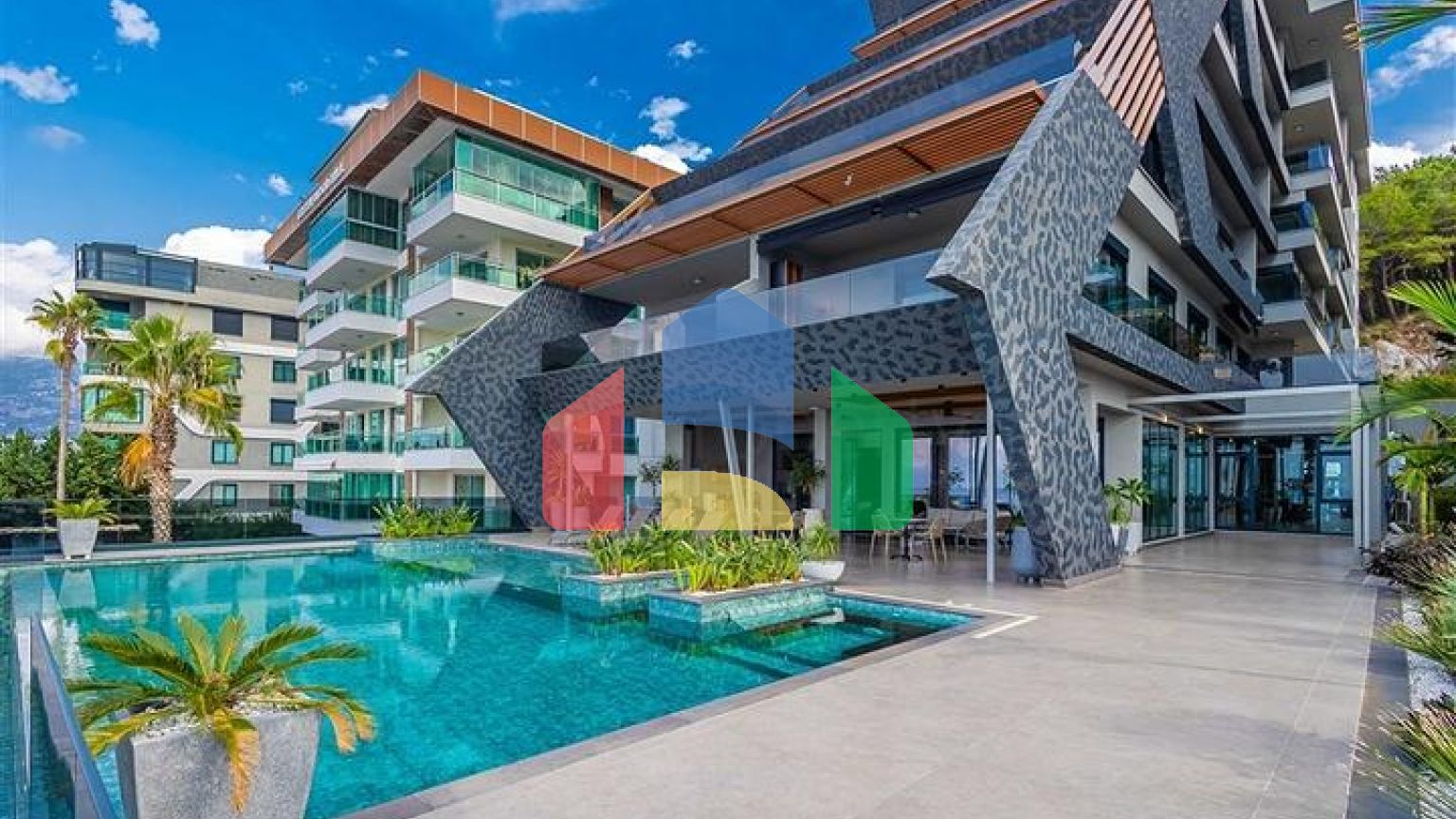 Пятикомнатная квартира 4+1 с террасой и расширенной инфраструктурой в районе Каргыджак