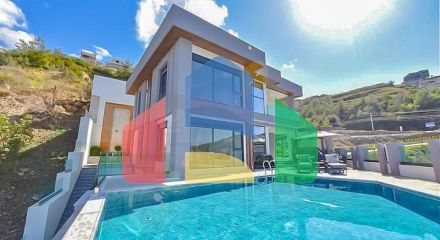 Роскошная вилла 4+1 в районе Каргыджак