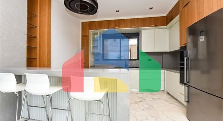 Розкішна вілла 4 + 1 в районі Каргиджак.