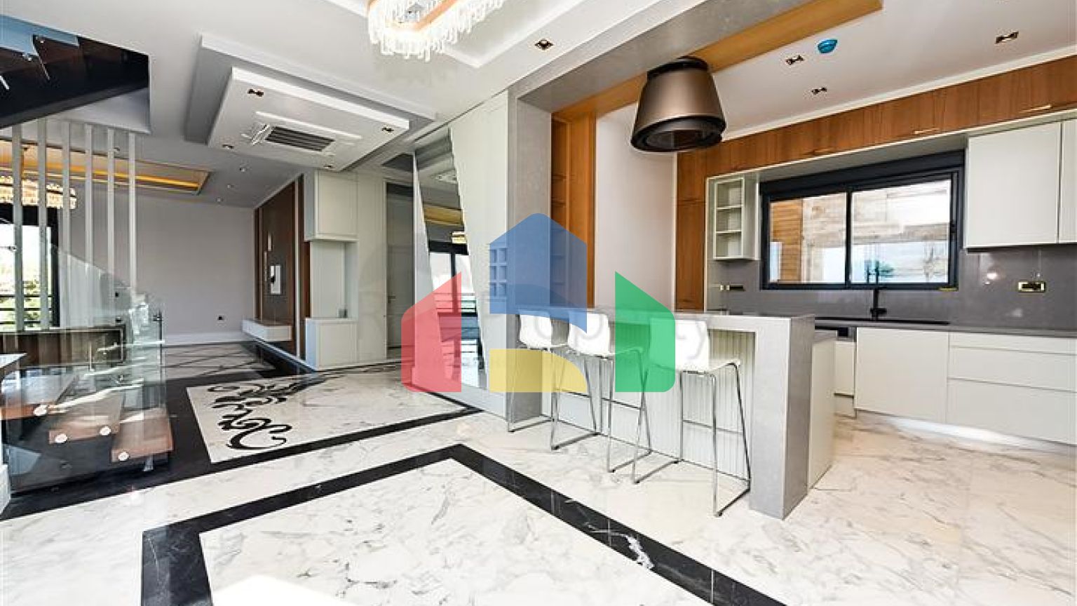 Розкішна вілла 4 + 1 в районі Каргиджак.