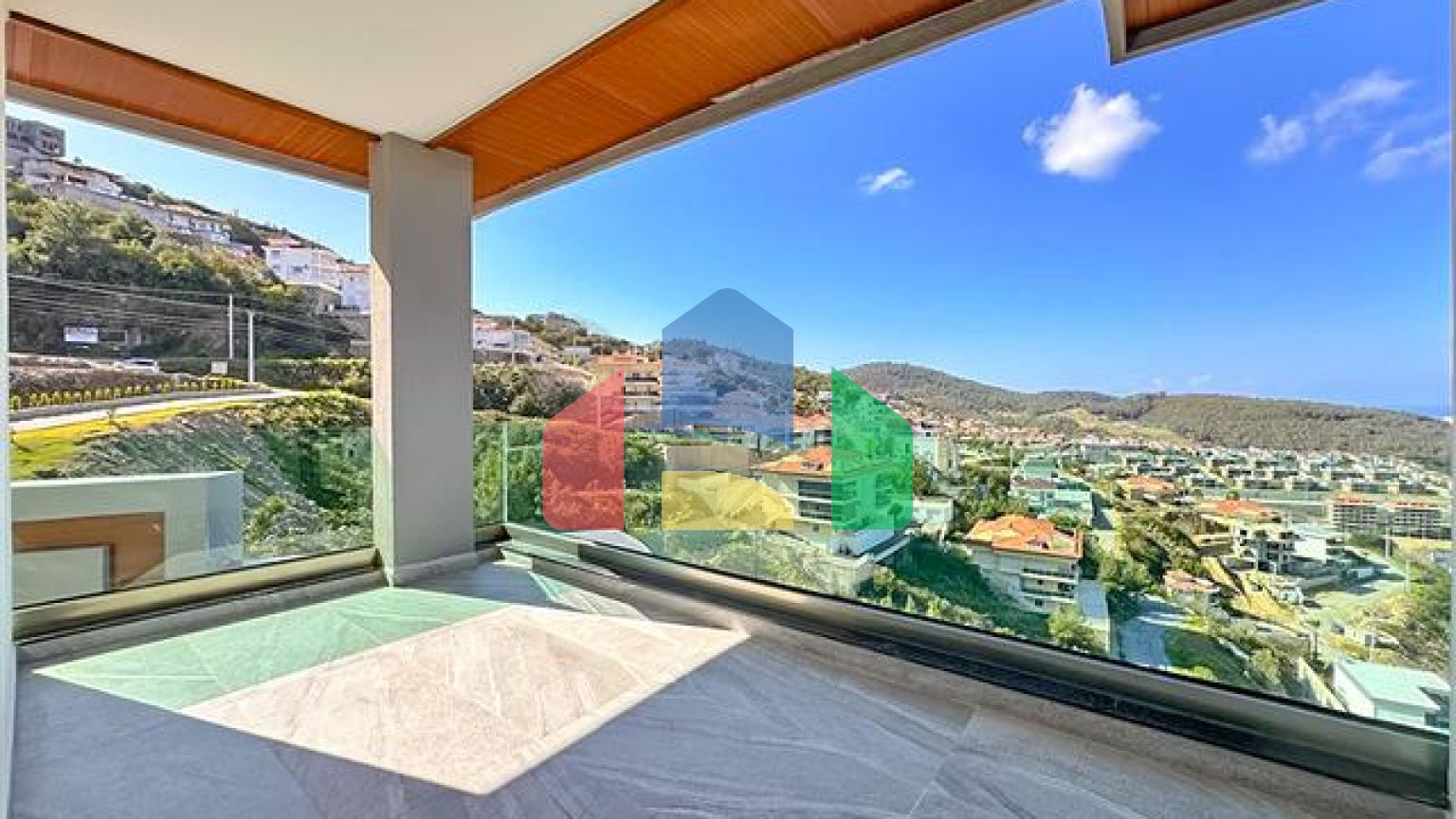 Розкішна вілла 4 + 1 в районі Каргиджак.