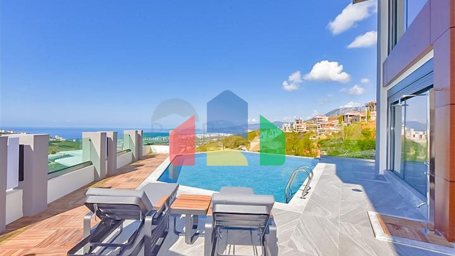 Розкішна вілла 4 + 1 в районі Каргиджак.