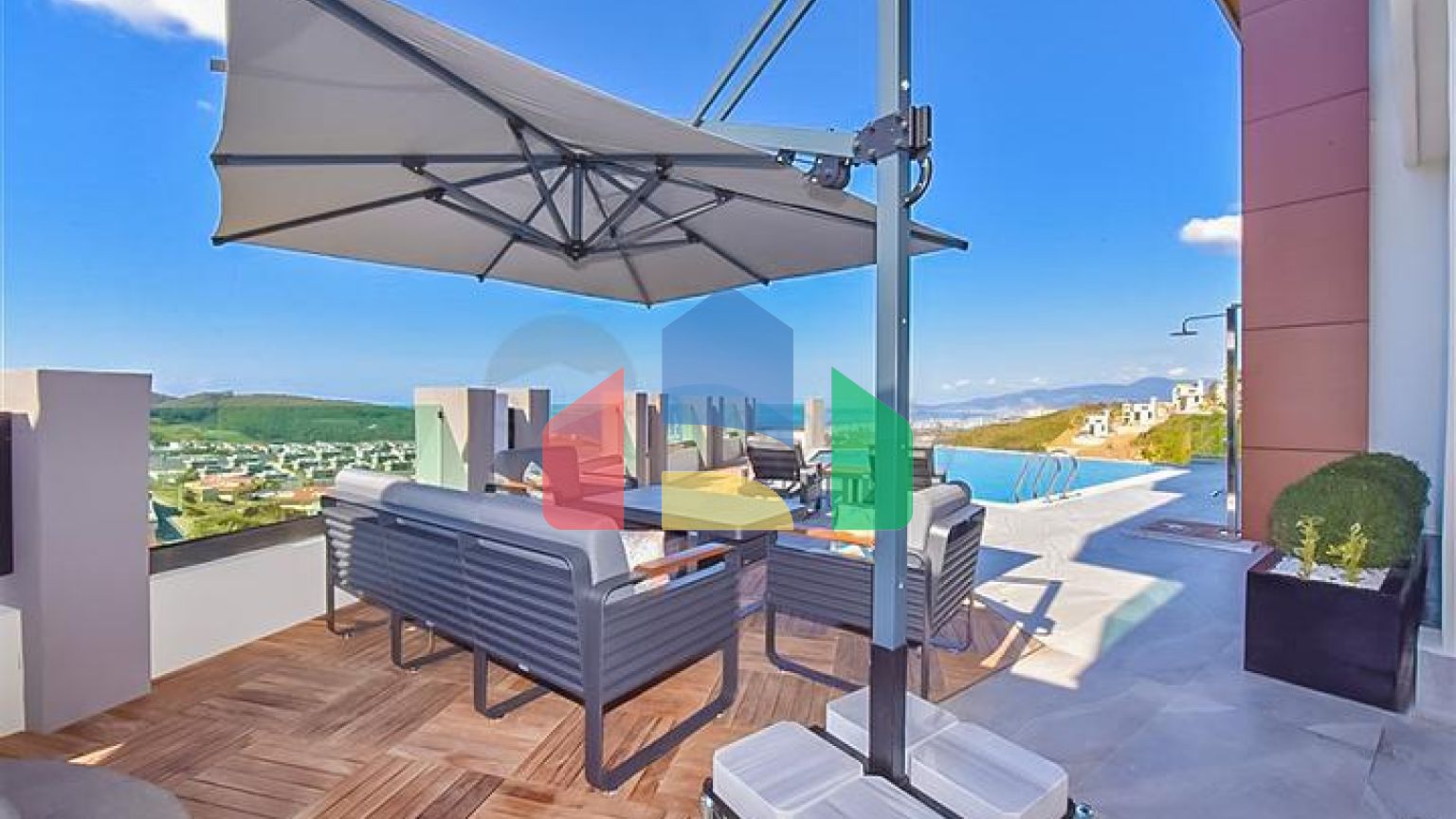 Розкішна вілла 4 + 1 в районі Каргиджак.