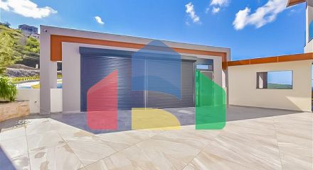 Розкішна вілла 4 + 1 в районі Каргиджак.