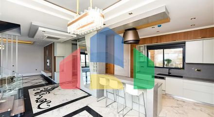 Розкішна вілла 4 + 1 в районі Каргиджак.