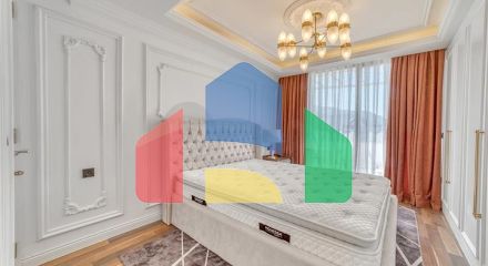 Трёхкомнатный пентхаус с террасой и развитой инфраструктурой в районе Каргыджак