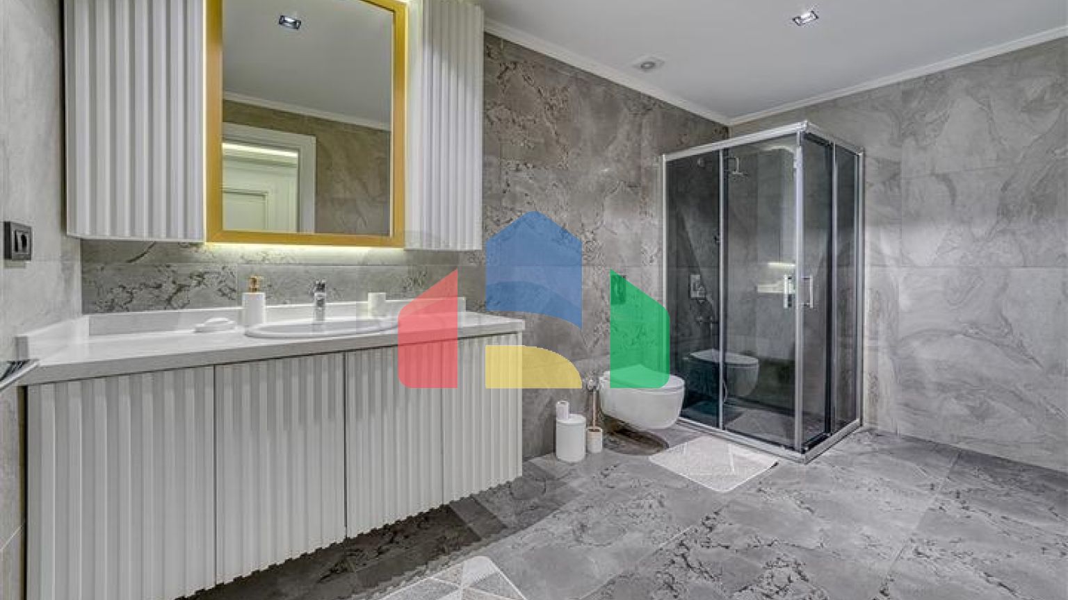 Трёхкомнатный пентхаус с террасой и развитой инфраструктурой в районе Каргыджак