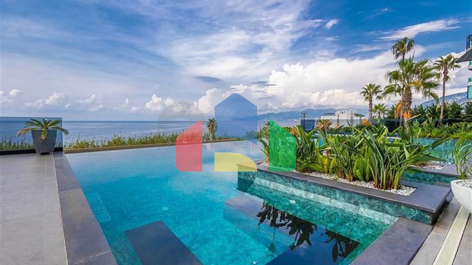 Трёхкомнатная квартира 2+1 с террасой и современной инфраструктурой в районе Каргыджак