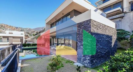 Сучасна вілла 3+1 з терасою і розвиненою інфраструктурою в районі Каргиджак