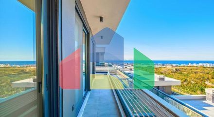 Сучасна вілла 3+1 з терасою і розвиненою інфраструктурою в районі Каргиджак