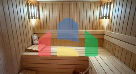 Вілла з просторим плануванням в районі Каргаджак