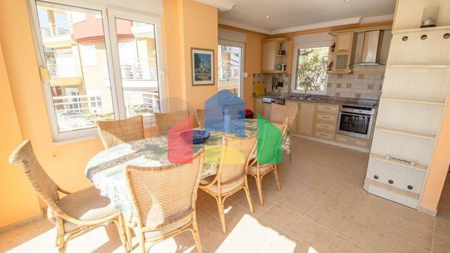 Вілла з просторим плануванням в районі Каргаджак