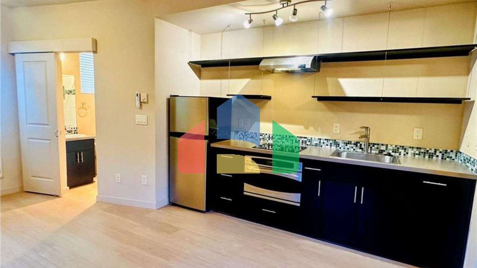 Residential - Condo/Apartment - Portland, Oregon, United States - United States