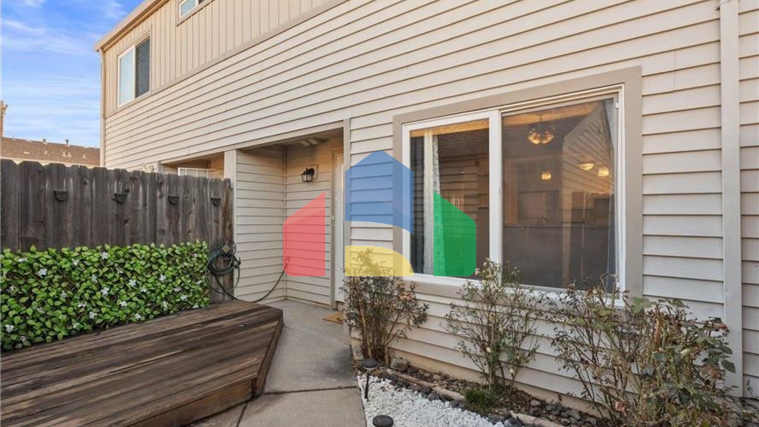 Residential - Condo/Apartment - Reno, Nevada, United States - United States