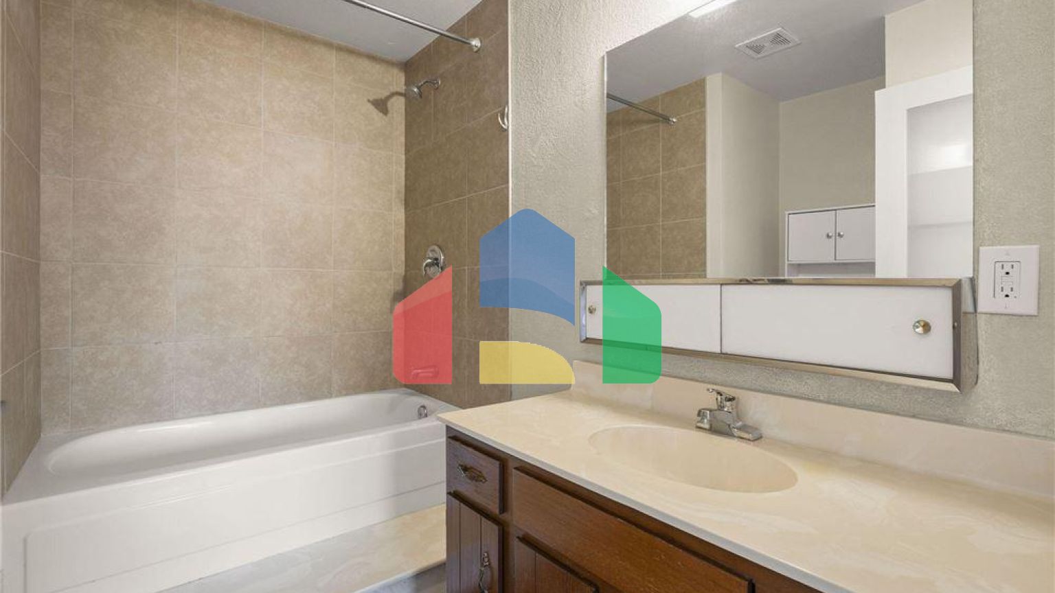 Residential - Townhouse - Reno, Nevada, United States - United States