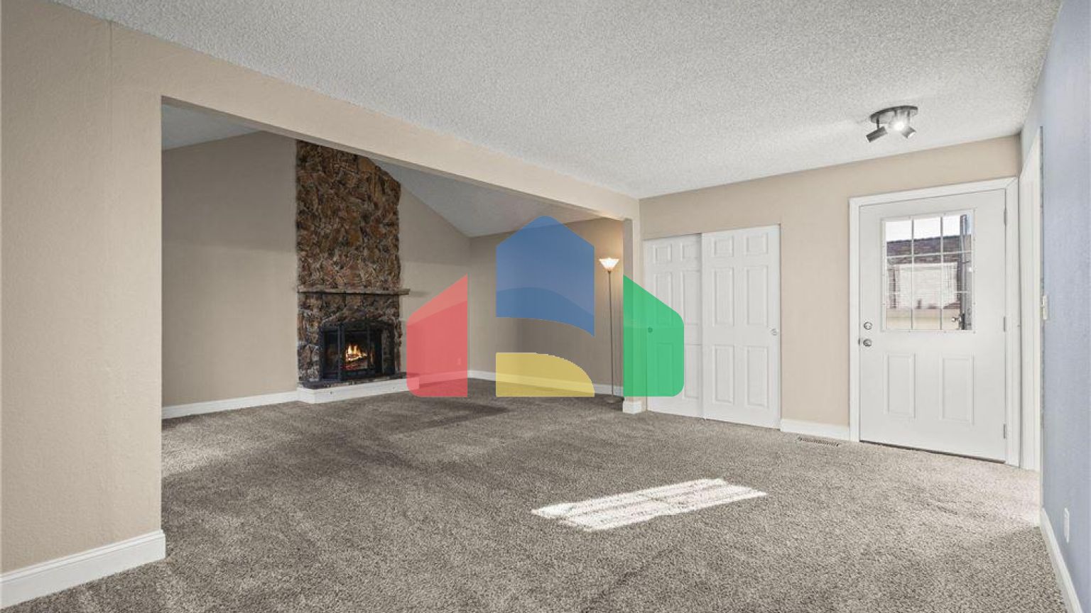 Residential - Townhouse - Reno, Nevada, United States - United States