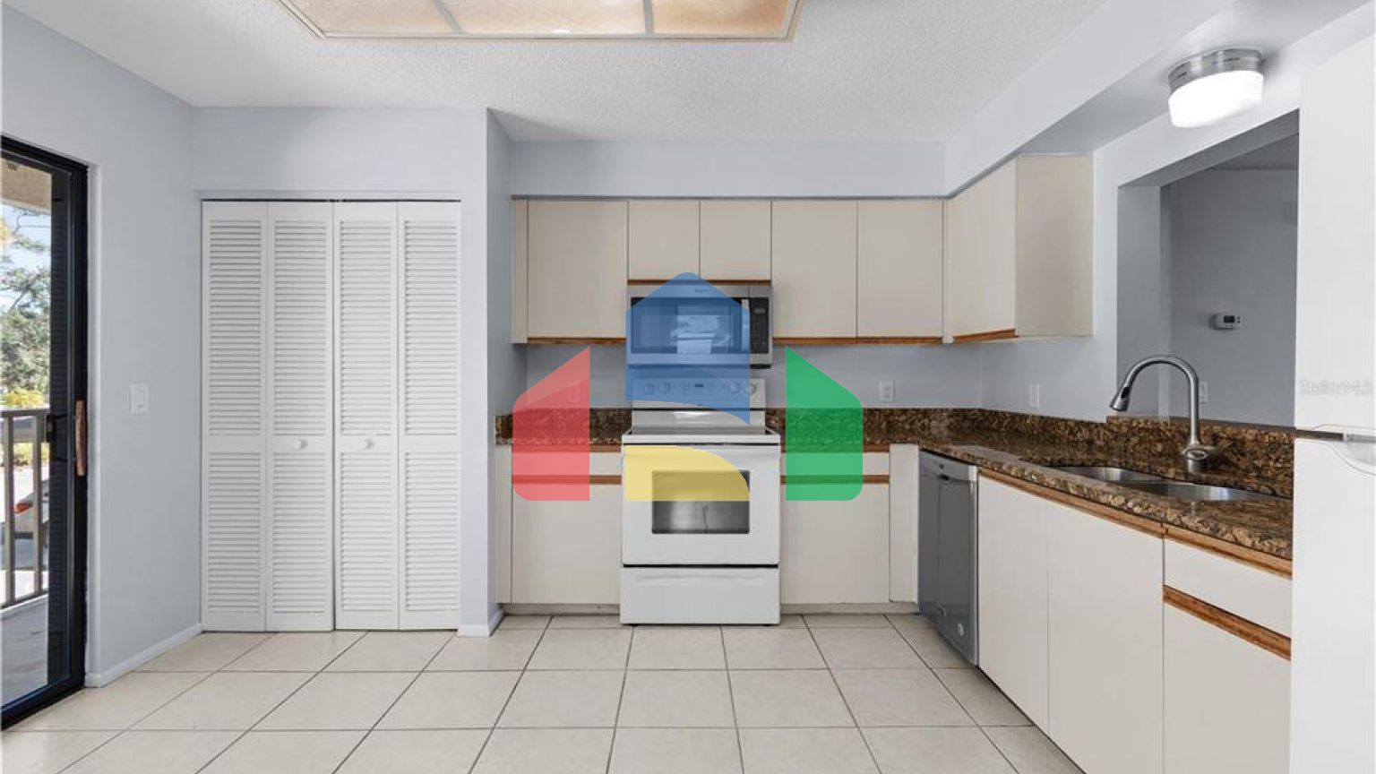 Residential - Condo/Apartment - Sarasota, Florida, United States - United States