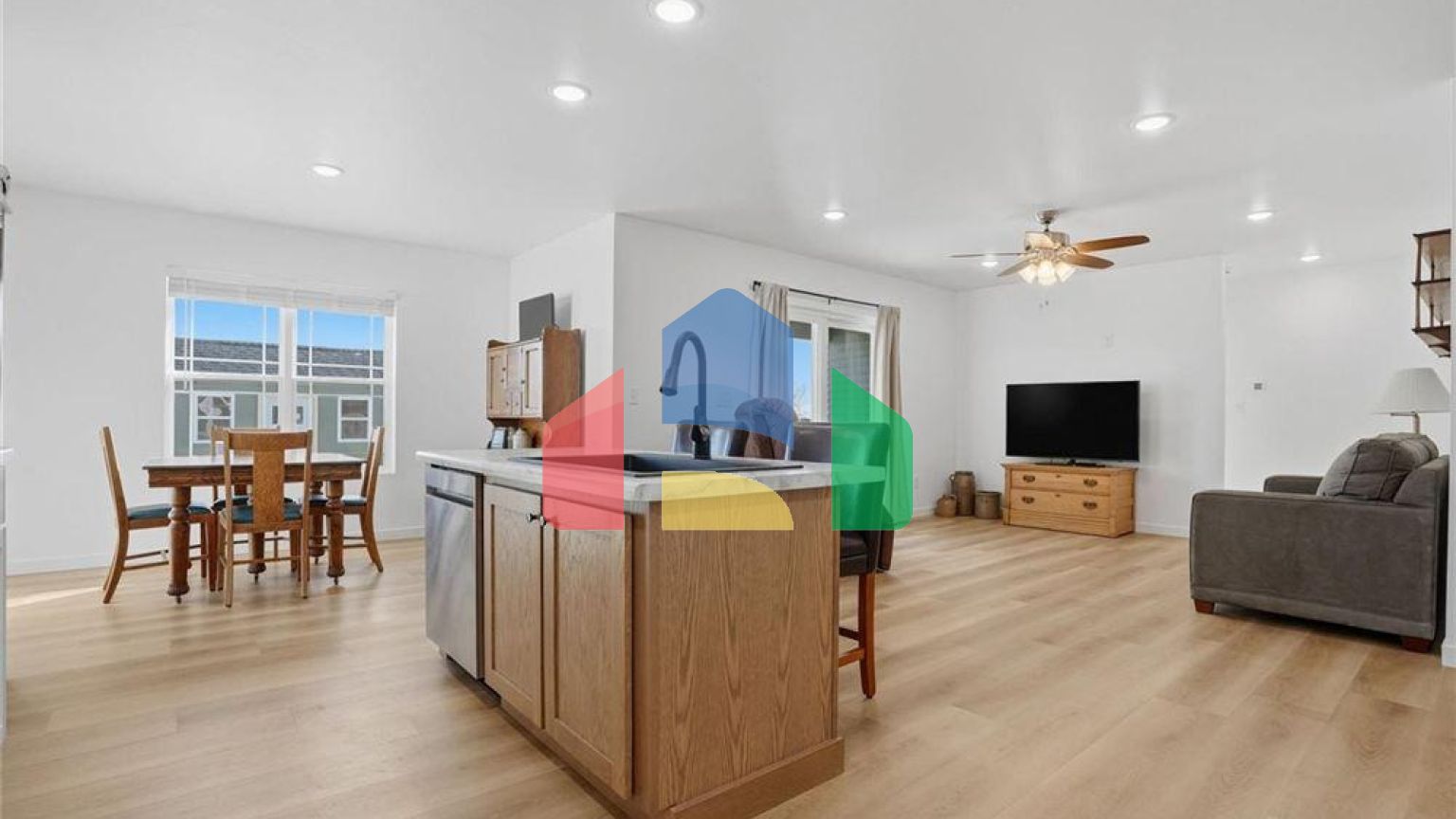 Residential - Single Family Home - Washington, Iowa, United States - United States