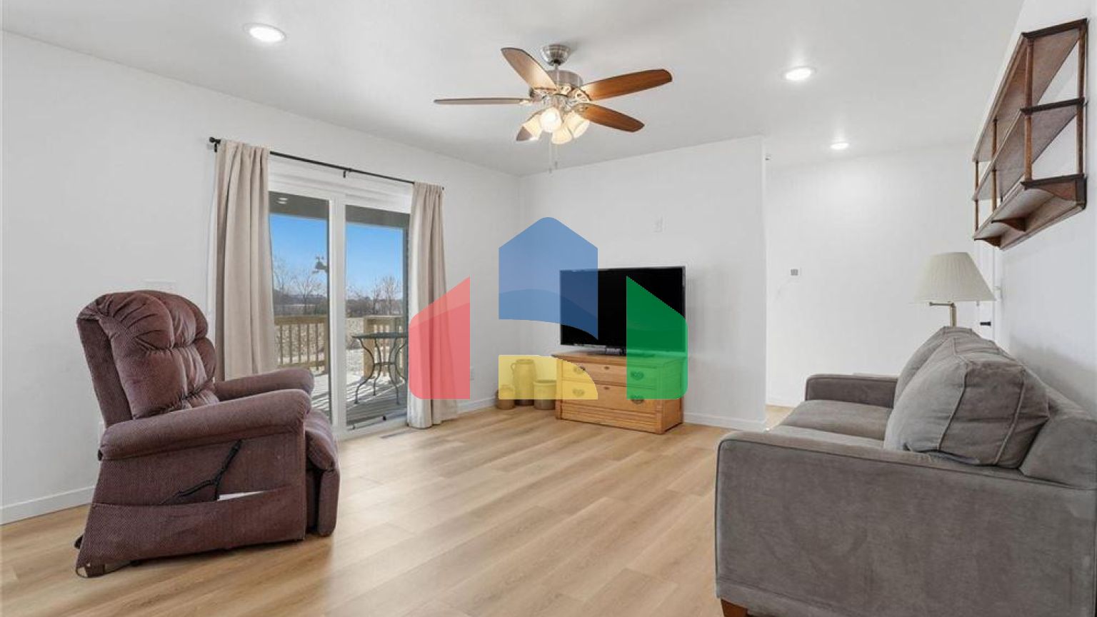 Residential - Single Family Home - Washington, Iowa, United States - United States