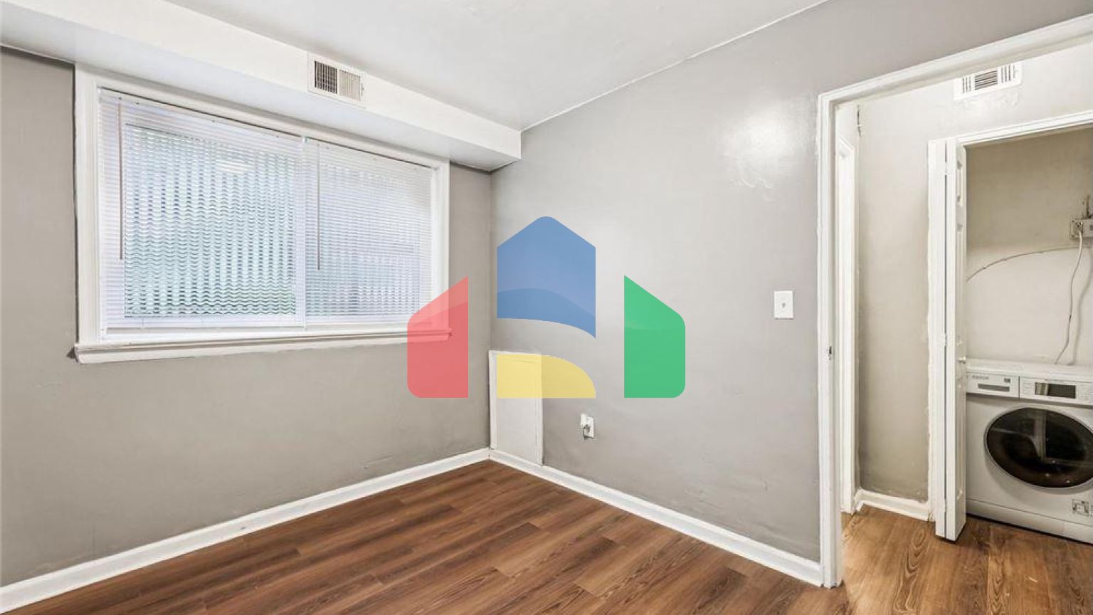 Residential - Condo/Apartment - Washington, District of Columbia, United States - United States