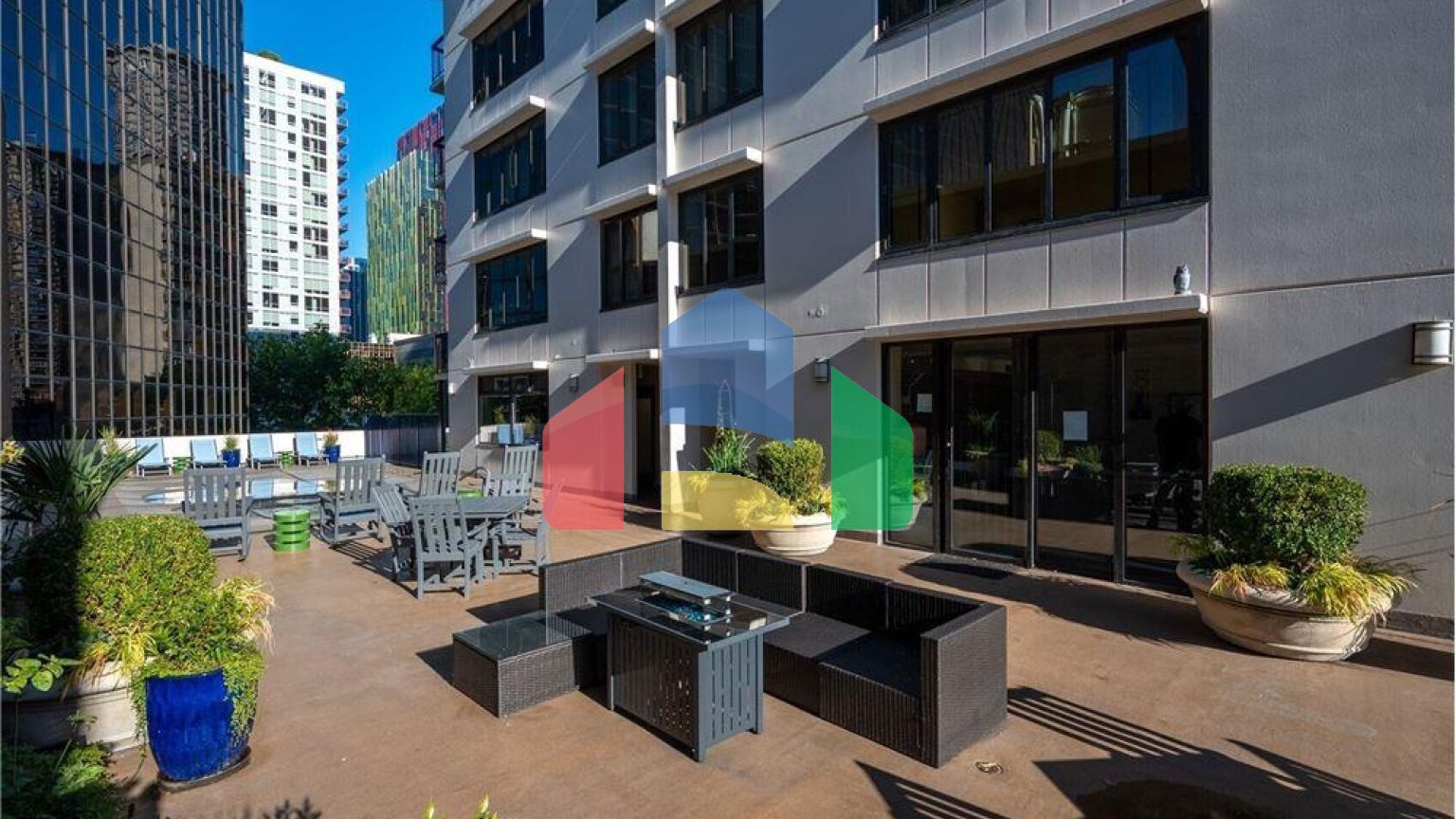 Residential - Condo/Apartment - Seattle, Washington, United States - United States