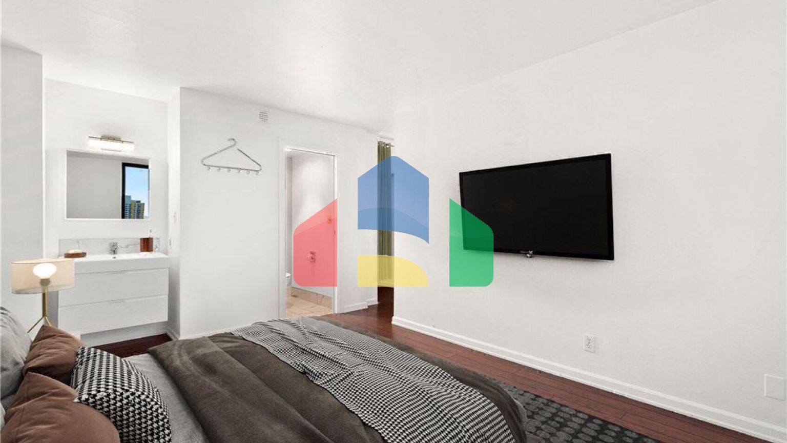 Residential - Condo/Apartment - Seattle, Washington, United States - United States