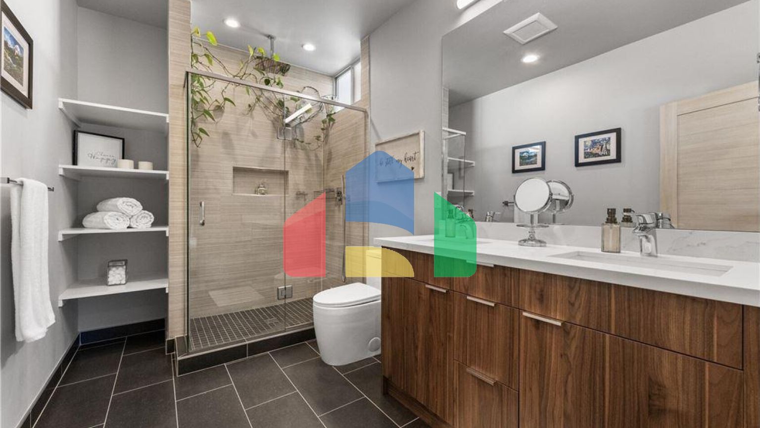 Residential - Condo/Apartment - Seattle, Washington, United States - United States