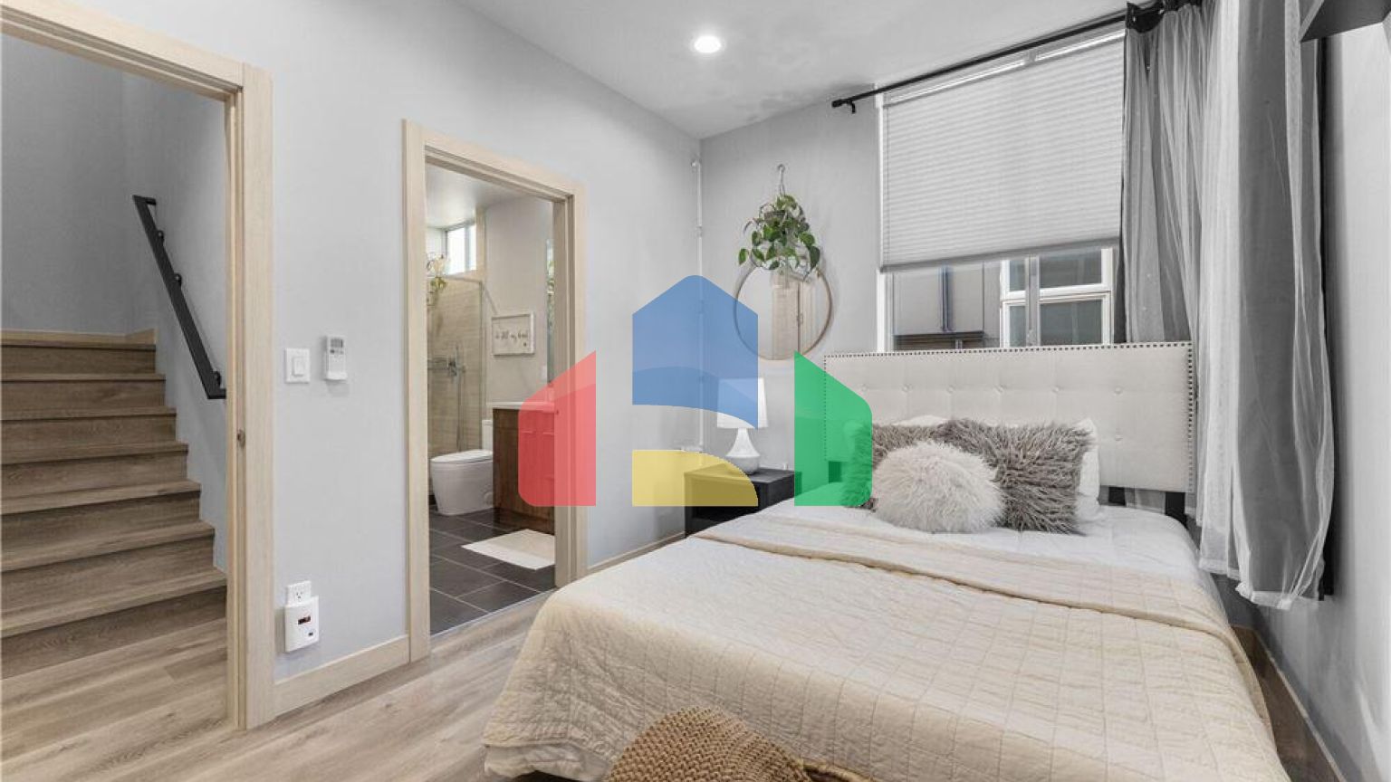 Residential - Condo/Apartment - Seattle, Washington, United States - United States