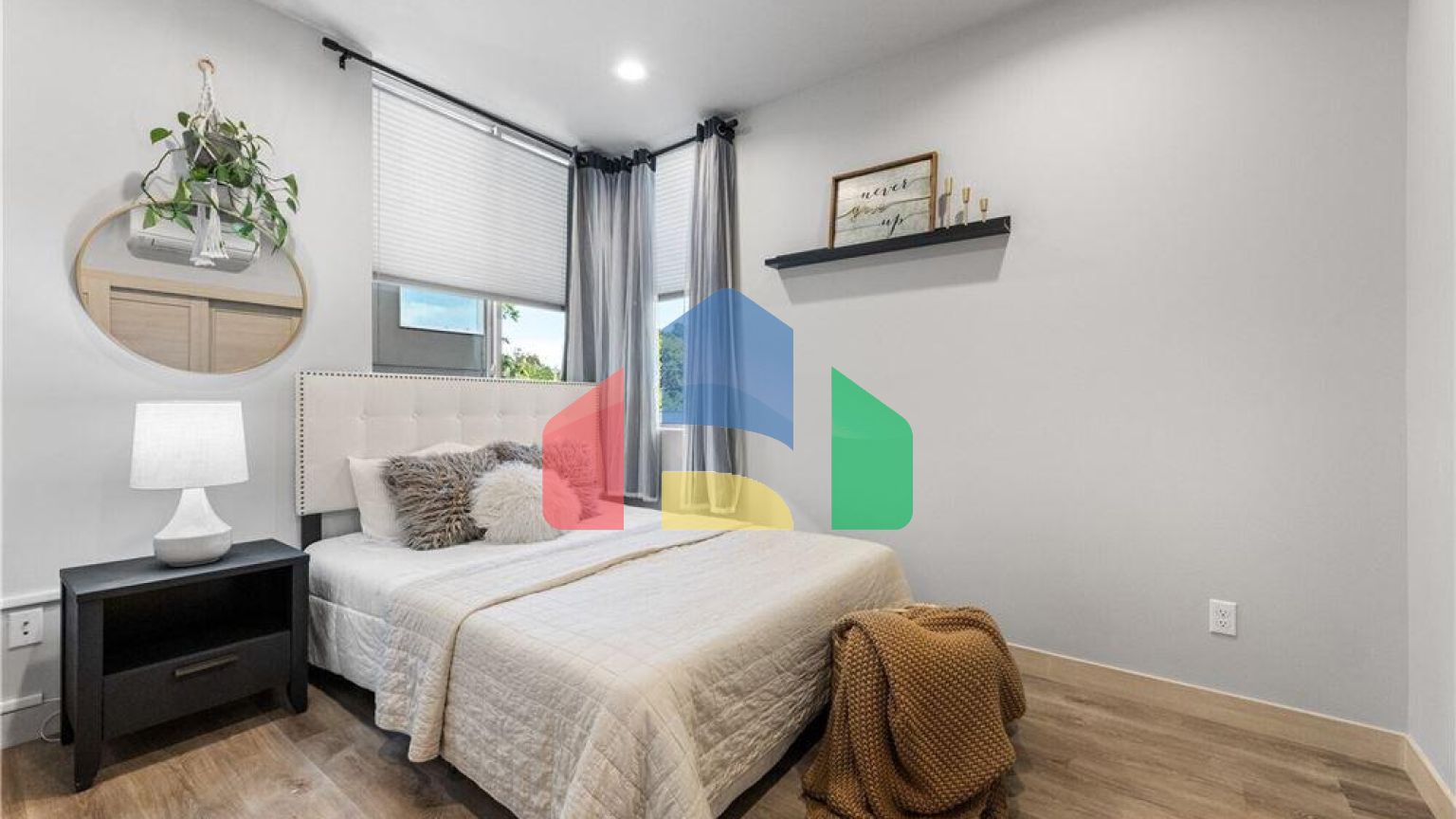 Residential - Condo/Apartment - Seattle, Washington, United States - United States